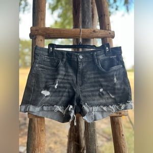 Women’s Casual Mid-Rise Denim Shorts | Vintage Black with Raw Hem